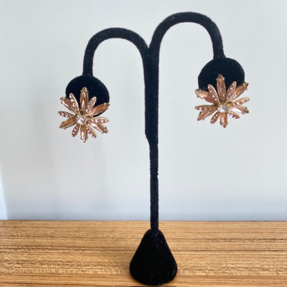 J CREW Pave Daisy Gold Tone Pink Rhinestones Stud Earrings